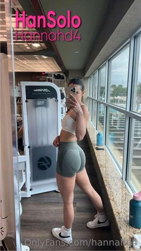 Hey cutie! DM me for more content like this! I took a video ..