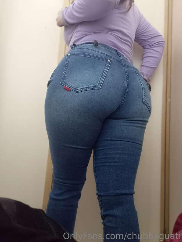 Do these jeans make my ass look good? 😋 Should I buy them?