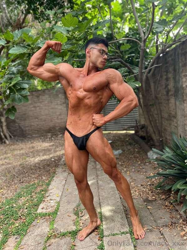 # Hello!!! I'm @Mauro_zyzz Argentine🇦🇷💵 💵subscribe now and h..
