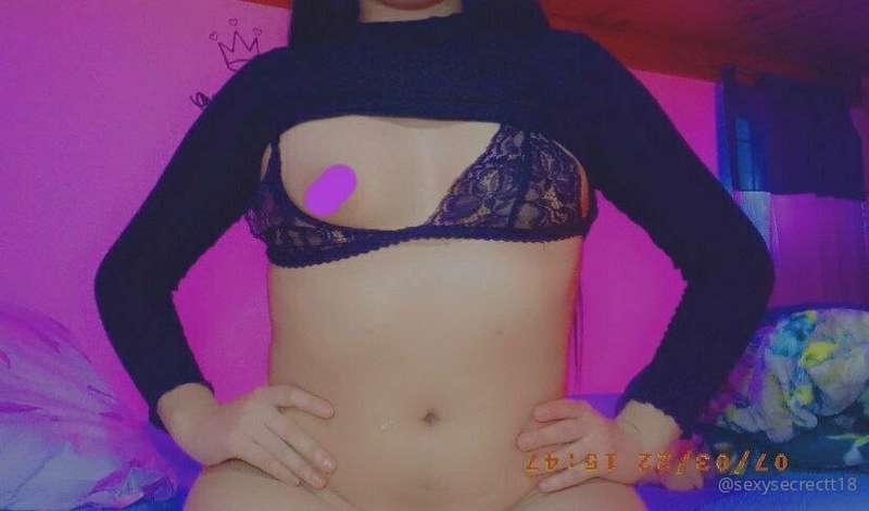wow bb you will not imagine how big my pussy becomes when yo..
