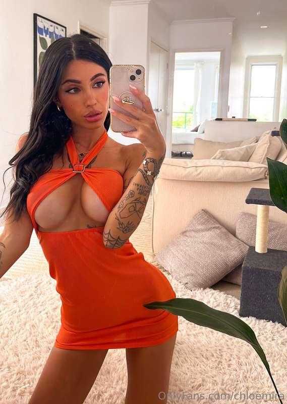 would you take me on a date dressed like this? 