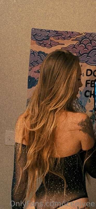 Going live in half an hour, get your dick nice and ready… it..