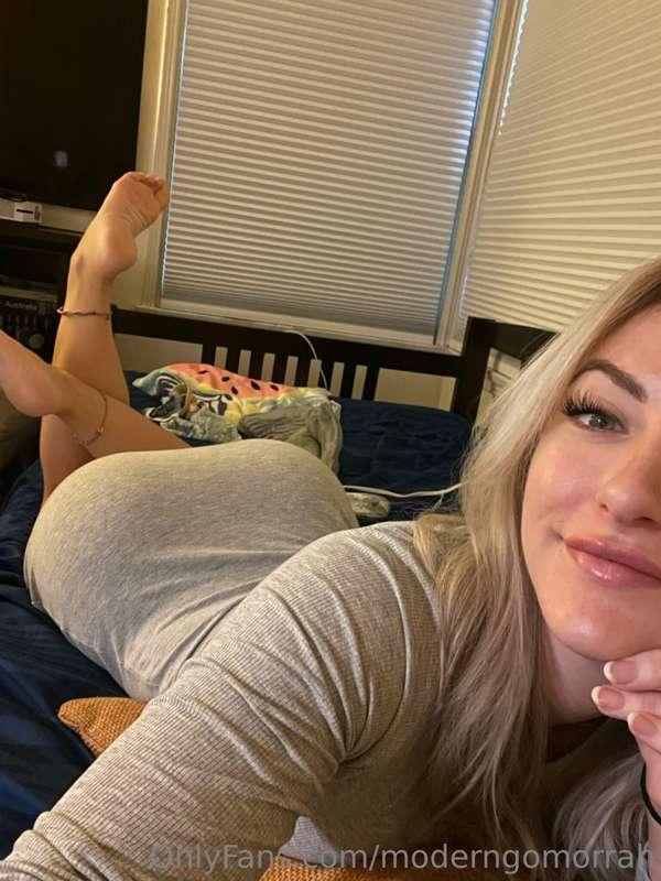 Wanna cuddle? 
