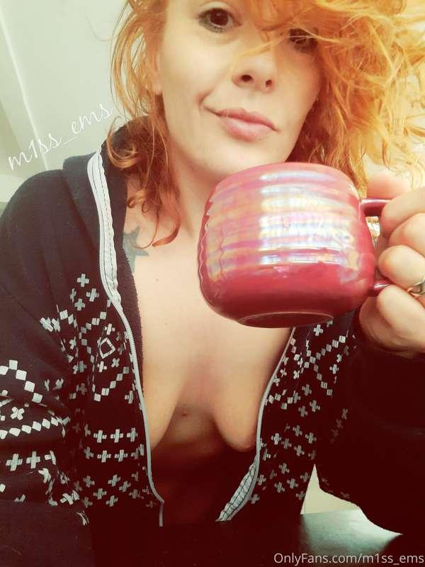 Normal service has resumed.. hello bed head 😴😌😋