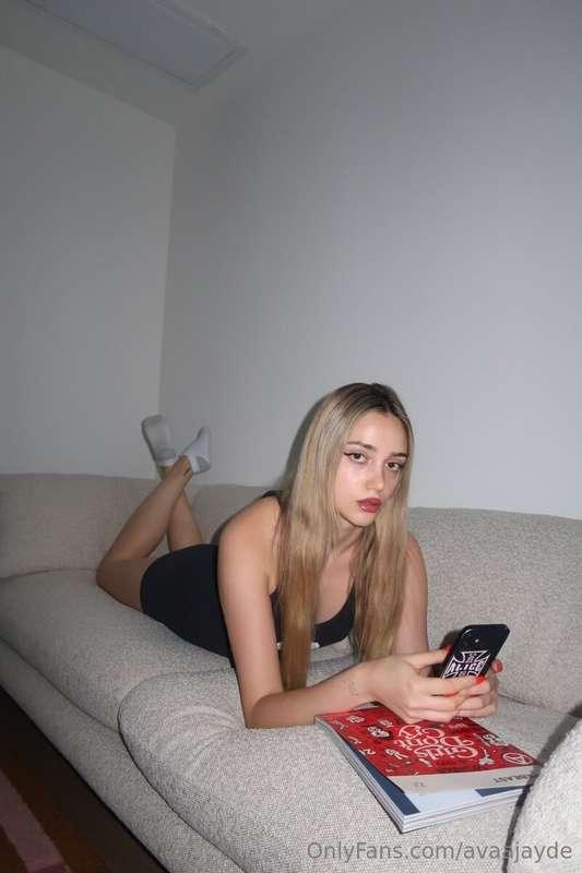 Hey baby, leave me a message 💋