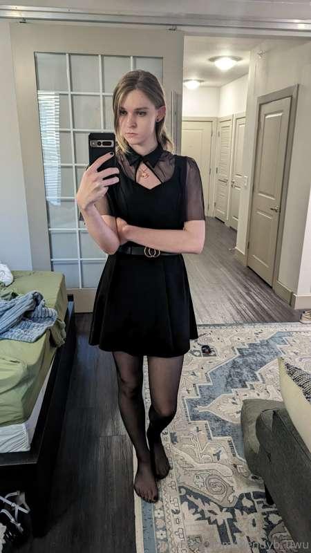 Day 26.Out on the town tonight! Wish me luck💚💚