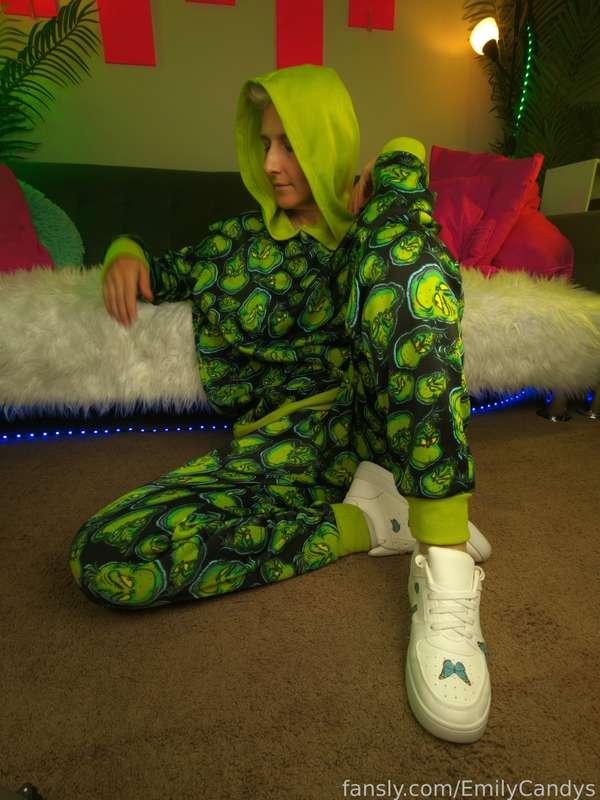 (15 photos)
Just evening relaxing ❤️😉 Do you wanna spent with me 🥵
