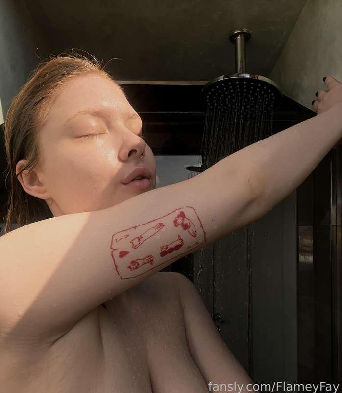 I wake up groggy, feeling like a zombie who just rolled out of bed. But fear not, because the morning shower is my secret weapon to snap out of that sleepy haze.
No more messy bedhead. Seriously, my hair looks like it just stepped out of a shampoo commercial. 

Also! I don't know about you, but the bathroom acoustics are straight fire. I turn up the volume on my favorite tunes and belt out those high notes like nobody's watching.

✦ #shower #lifestyle #gfe #redhead #natural #anime #petite #countrygirl #skinny #fyp ✦