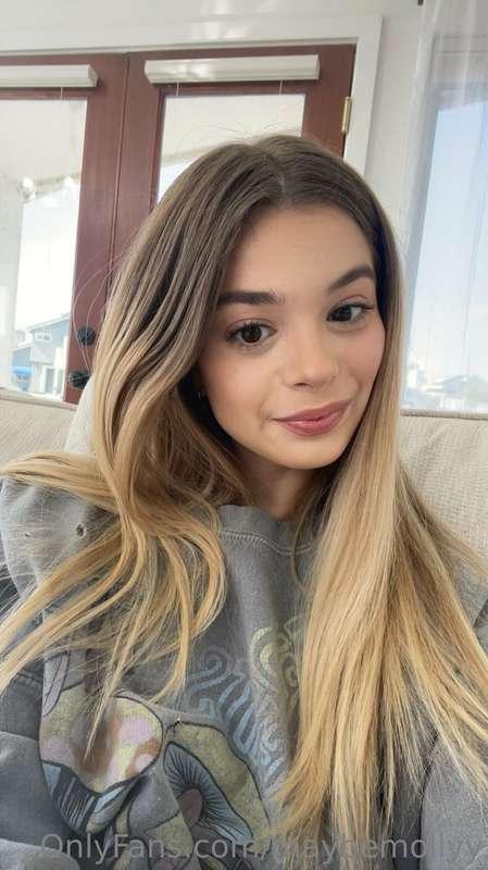 I’m a sucker for cute pets... got any? 🐱🐶 Tell me their name..