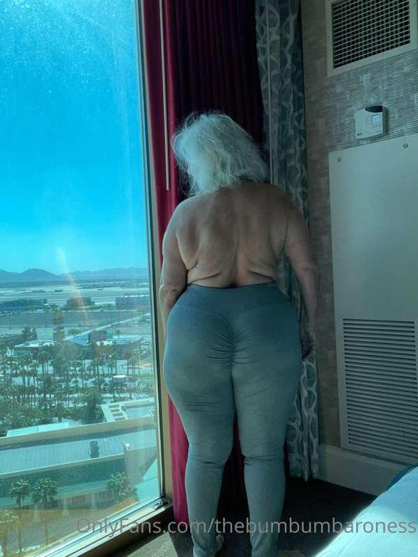 thebumbumbaroness image #15