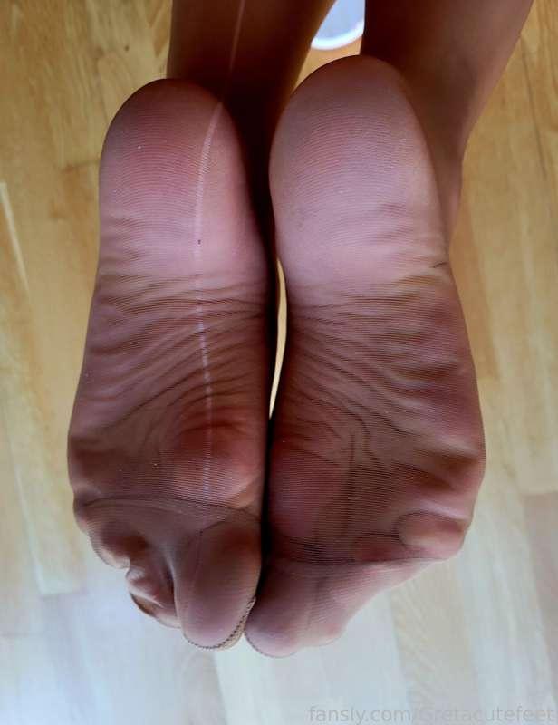 gretacutefeet image #7