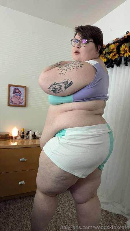 Pudgy Poses 💜 (photoset 2/3)Are you guys getting ready for V..