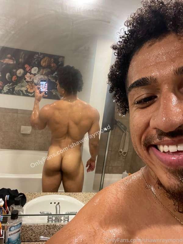 Who’s gonna dry me off? 👀