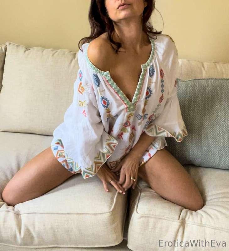 Let's have a lazy Saturday morning together. Want to cuddle ..