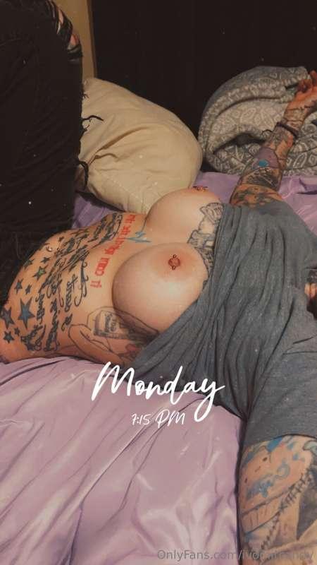 Blah. Night of chores and adulting.