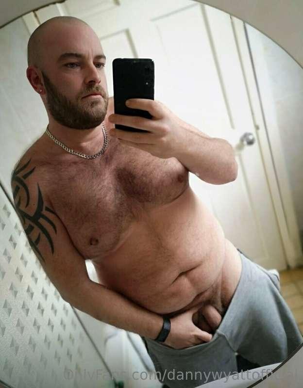 dannywyattofficial image #1