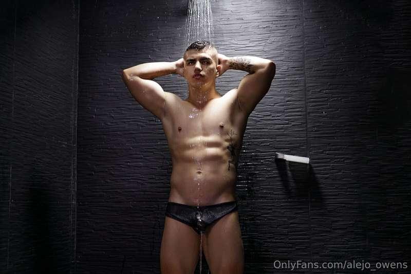 alejo_owens image #2