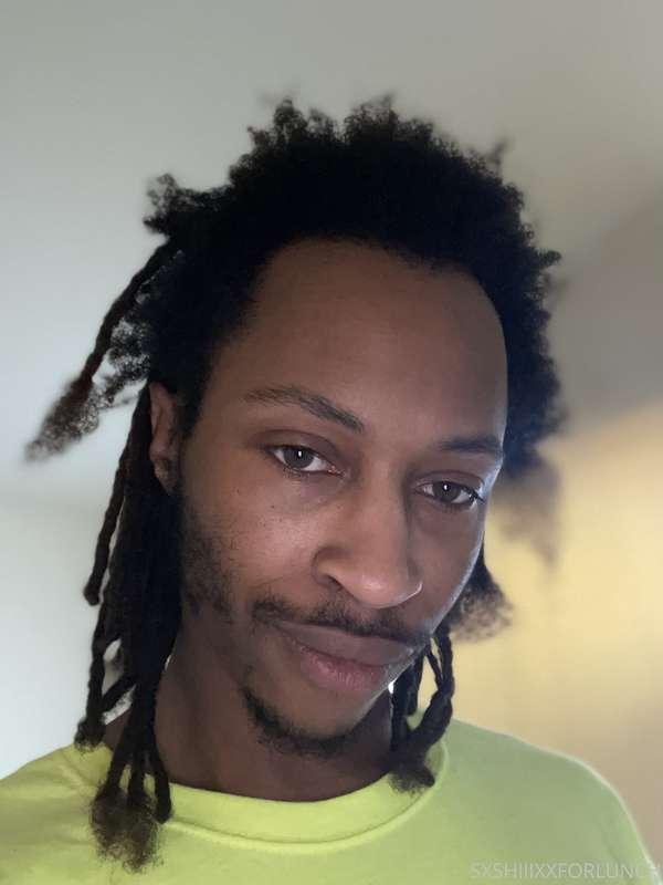 My face will be back soon lol I’m taking my locs out to redo..