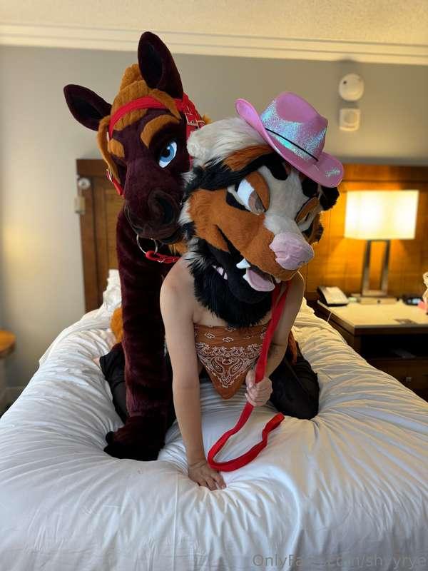 oh woof, I'm not sure if I can gentle this stallion 🥵🔥  let ..