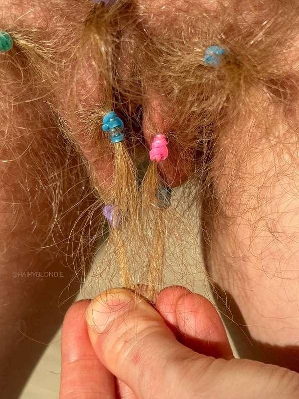hairyblondie image #6