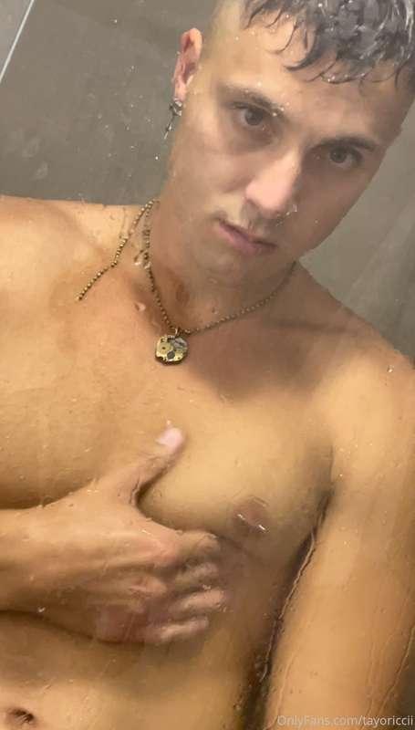 HALF PRICE END OF MONTH SALE ….Naked Shower video in your DM..