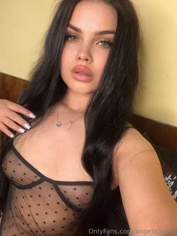 **Nothing is more sexy than confidence** 🖤❤️