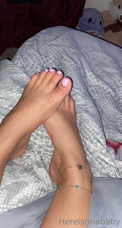 Wish I could put my toes on your balls 😏