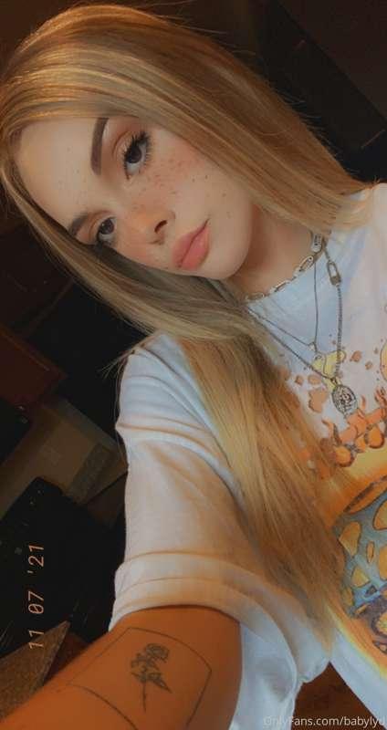 hey babes, haven’t posted in a while sooo go check out my la..