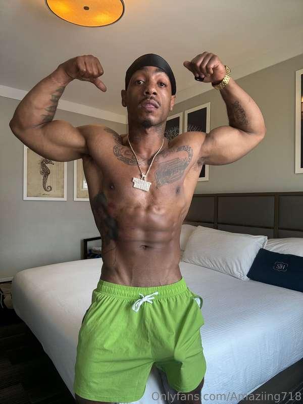 Flexin' just for you 😏 I’ll stretch you to make it fit 😈