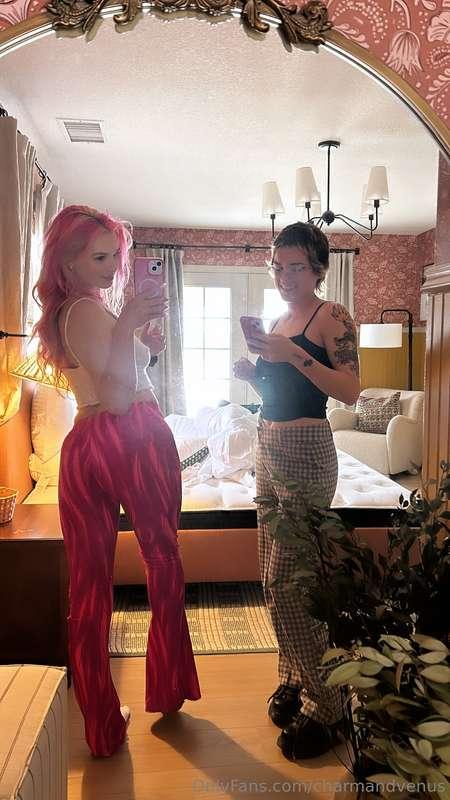 How fast these pants coming off tho? 😘