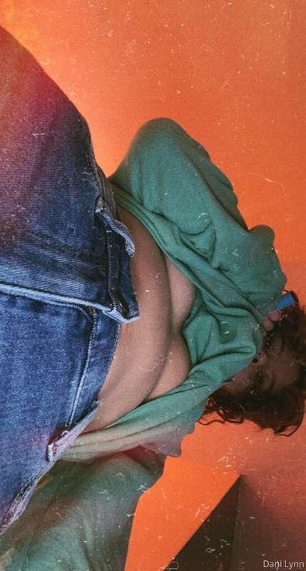 More underboob bc why not? 😴😌