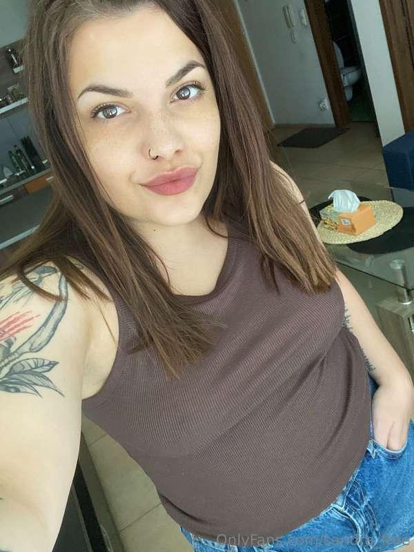 One selfie before the trip 😘☀️