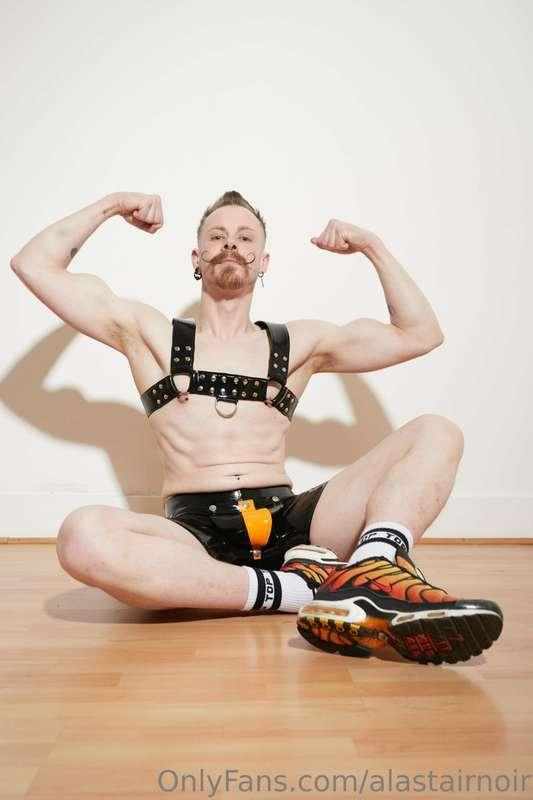 alastairnoir image #19