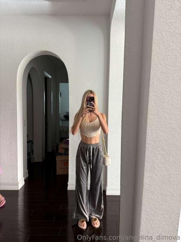 how do you like that outfit?😋