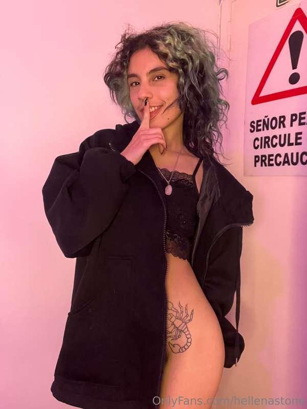 once i take the jacket off... most man cant handle it😼