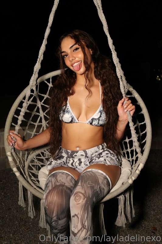 wanna swing with me? 😈