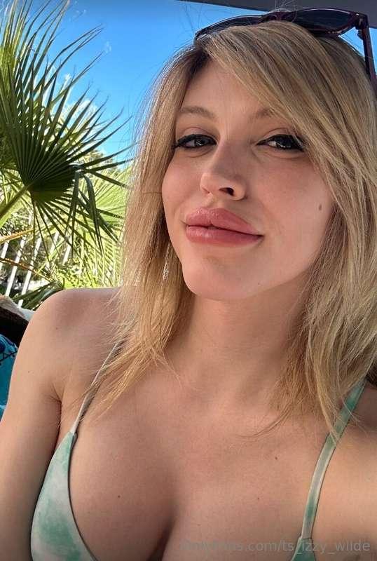 Sun is shining, the weather is sweet 🎶☀️