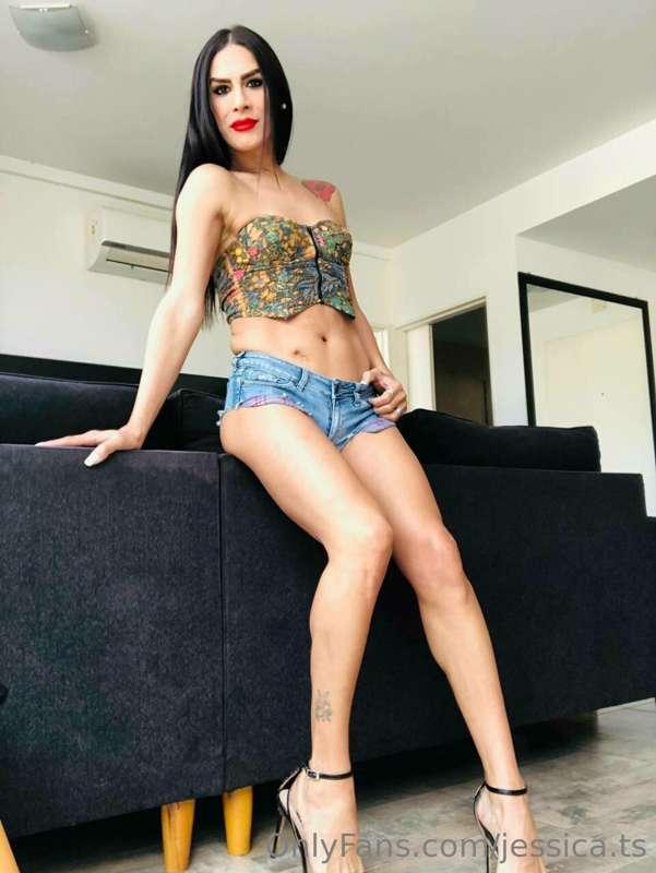 I'm eagerly sitting here, waiting for you to join me. 😉💋
