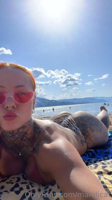 Beach day 😊