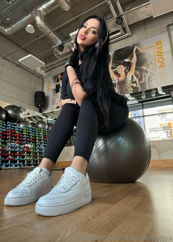 Back in the gym - and immediately felt this energy 💪 A littl..