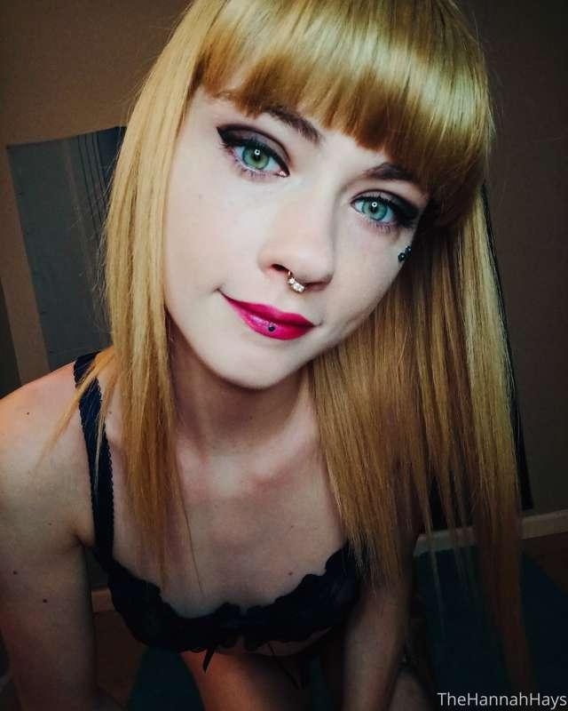 Please vote for me!

If you donate it will get me more votes..