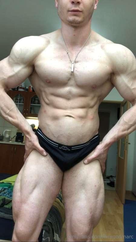 My best look so far do u think i will beat it this year?😈