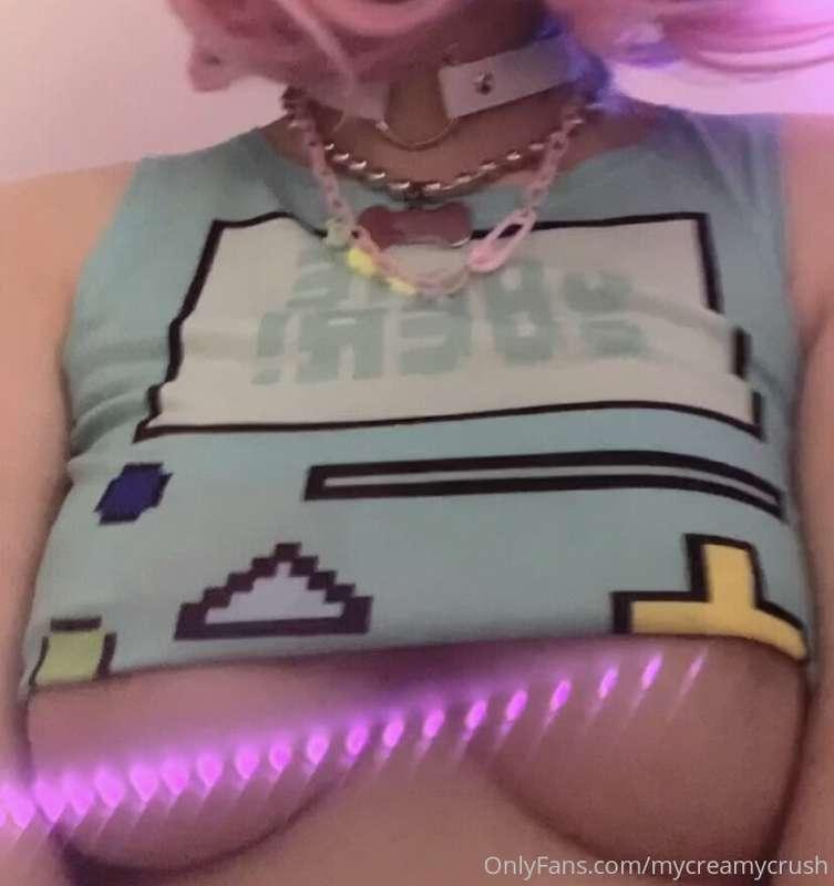 im filming new content tonight!! spam likes and comments and..