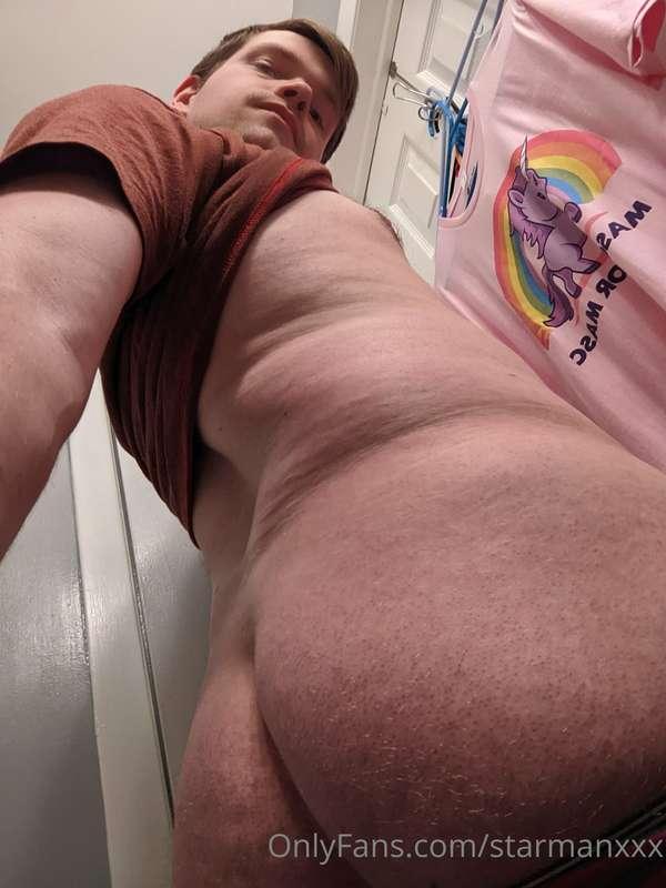 Happy hump day 🍑