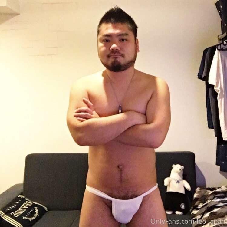 2020年最後の投稿です。
改めてフォローありがとうございます😊
来年もエッチな投稿をしていきますので宜しくお願いします..