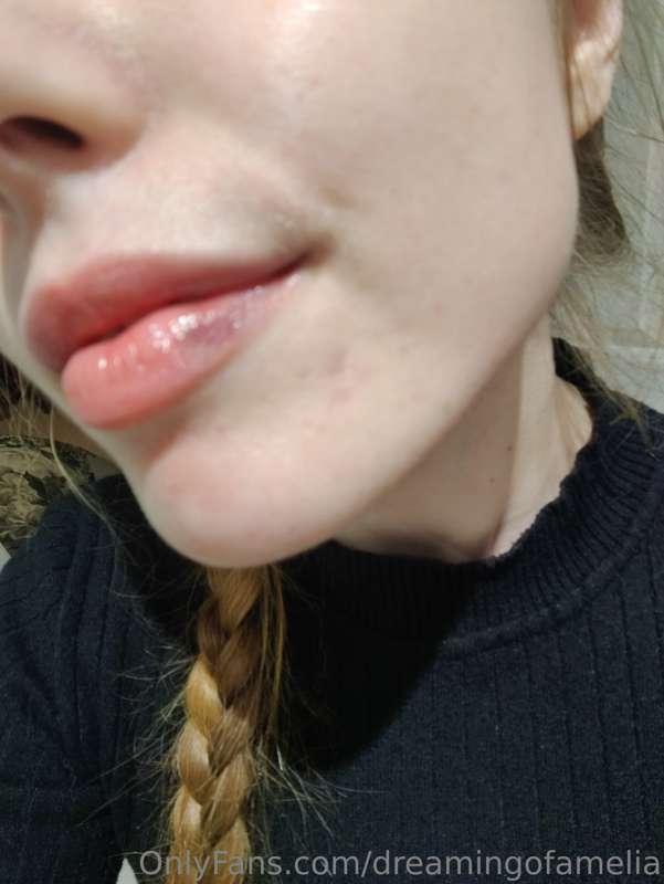 Bruised my lip from kissing 💋🙃