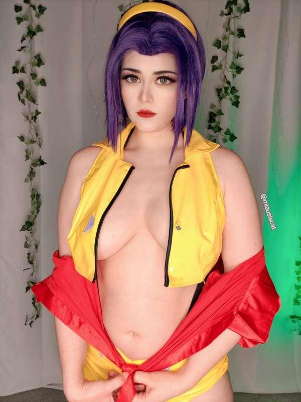 Faye Valentine Cosplay 🥰