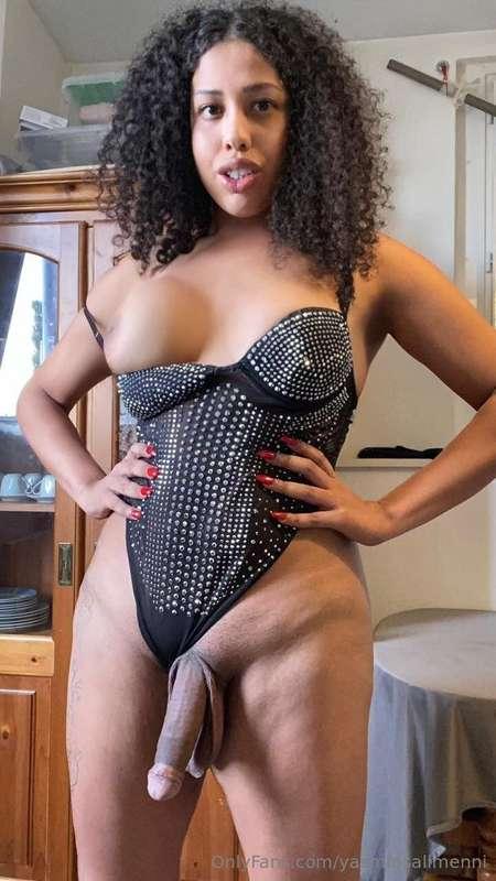 I'm available for sexting until I cum for you send me a dm n..