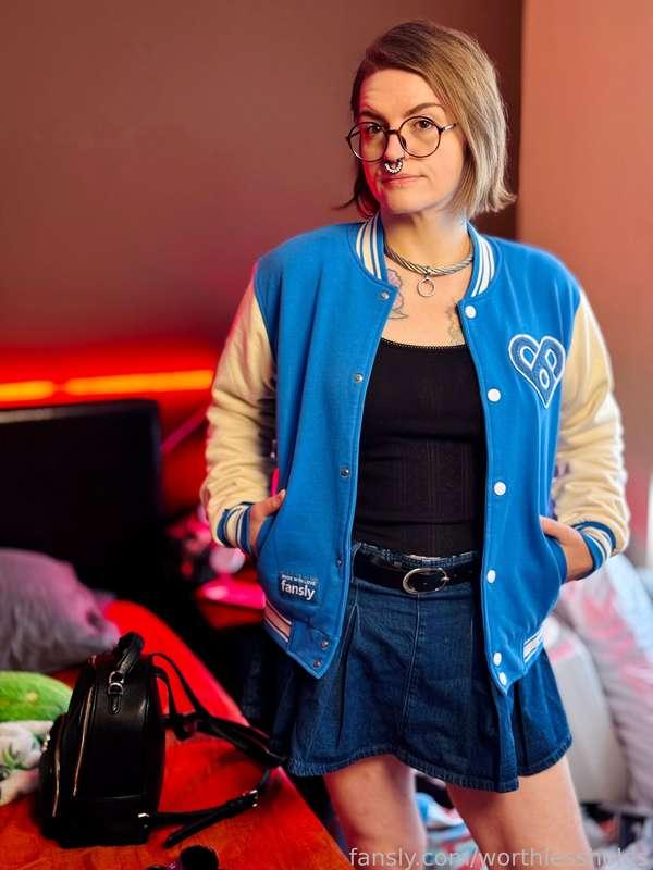 worthlessholes image #12