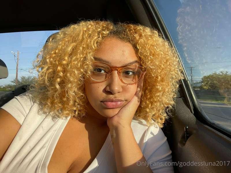 So I have to wear glasses now🥴🤓 any content ideas with them ..
